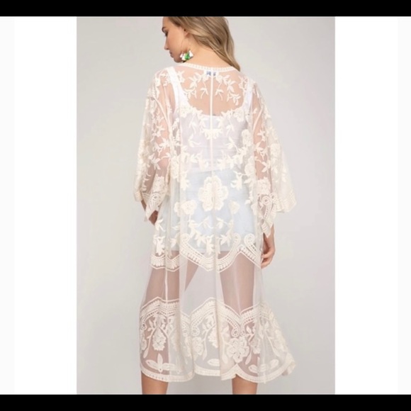 Sheer Ivory Lace Kimono - Picture 2 of 3
